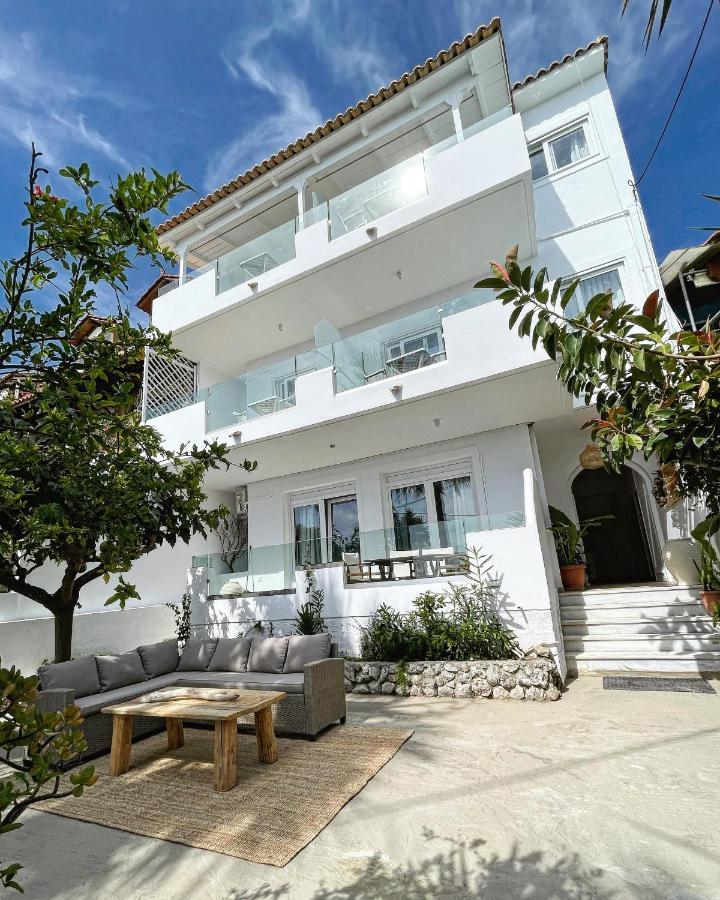 San Salvatore Agios Sostis  Buitenkant foto